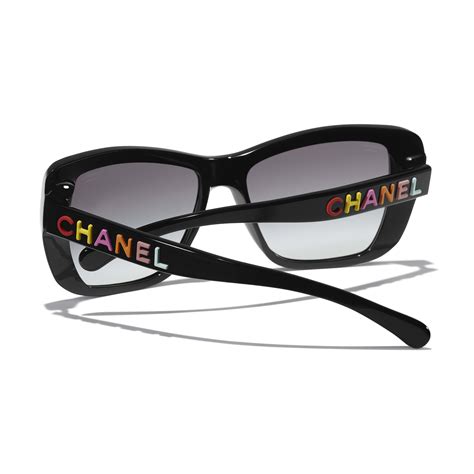 gafas de sol chanel paris|chanel fan de sol.